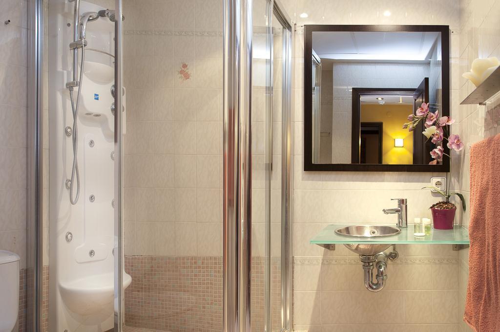 Apartamentos Parot Quality Санта-Эулалия-дель-Рио Номер фото