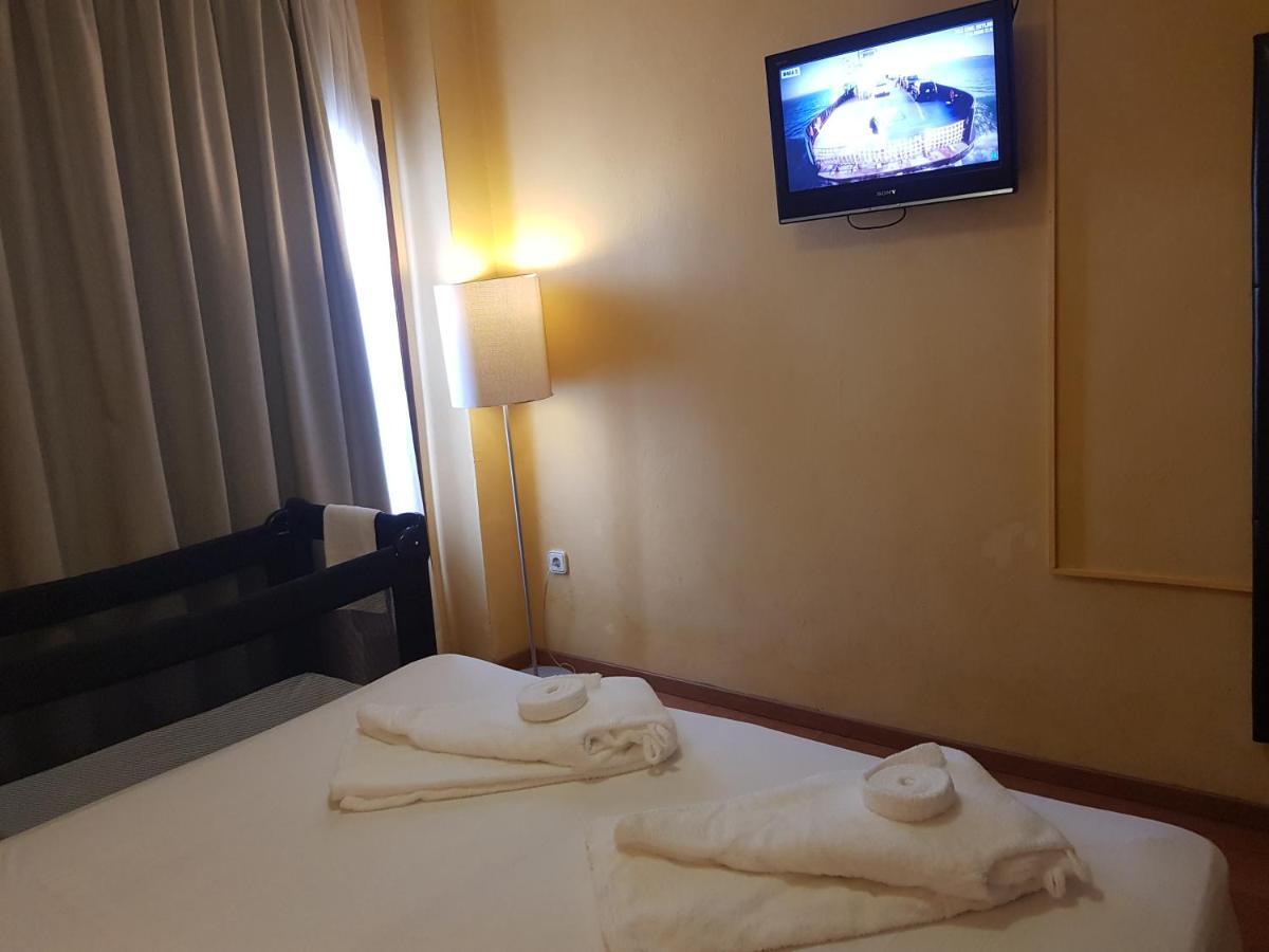 Apartamentos Parot Quality Санта-Эулалия-дель-Рио Экстерьер фото
